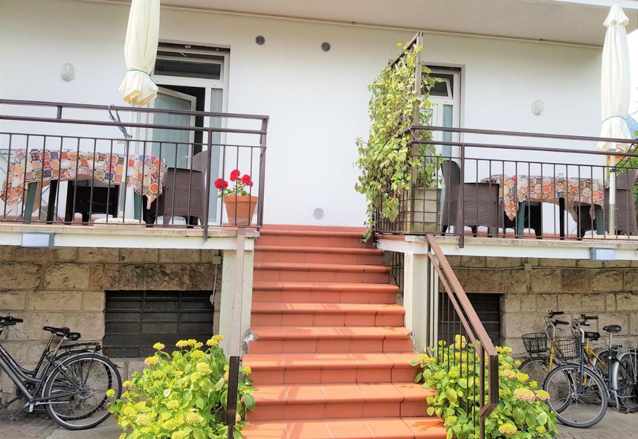 Apartamento Casa Irina Riva del Garda Exterior foto